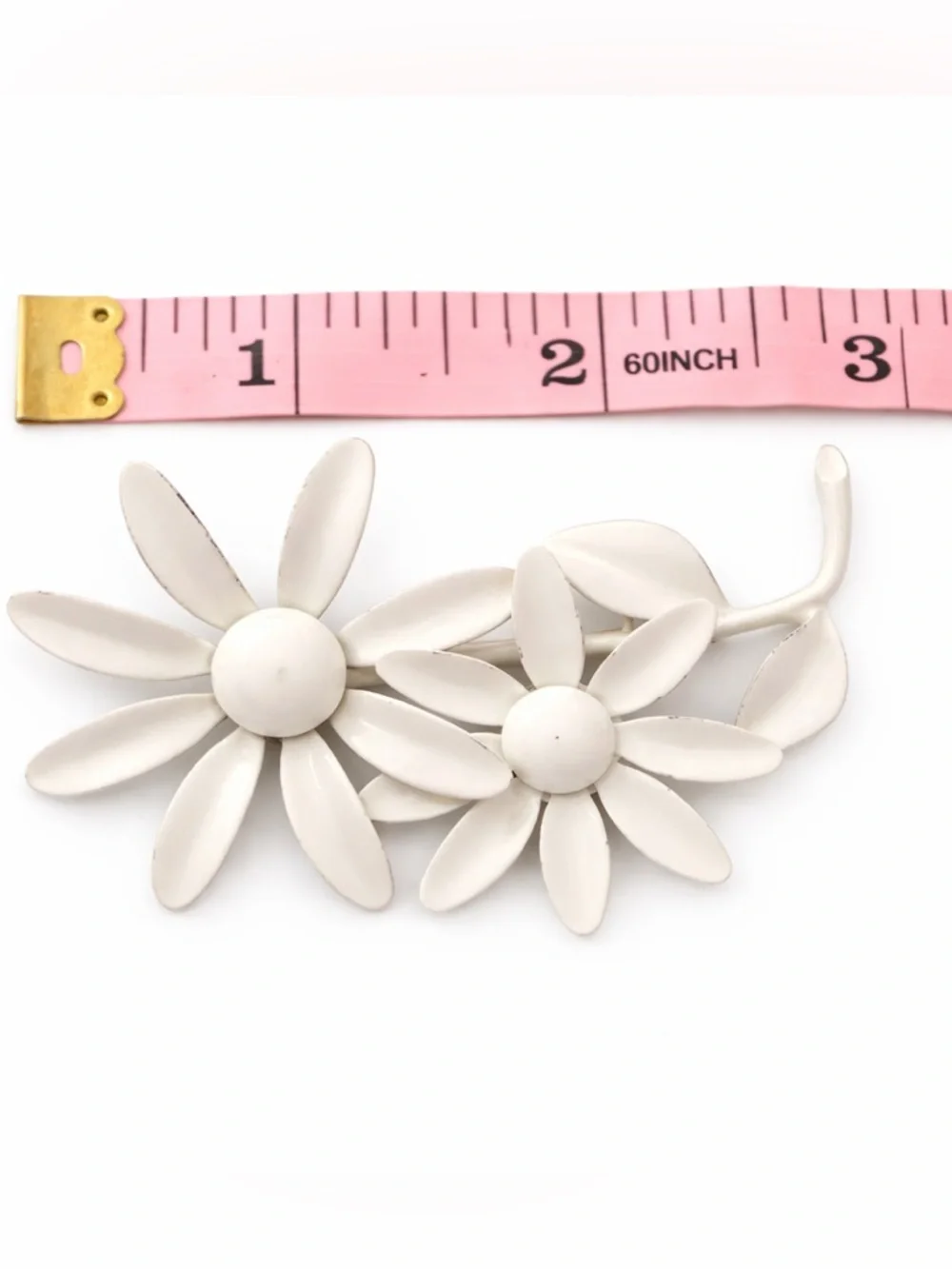 Vintage‎ White Enamel Double Daisy Brooch Mid Century Cottagecore Floral Pin